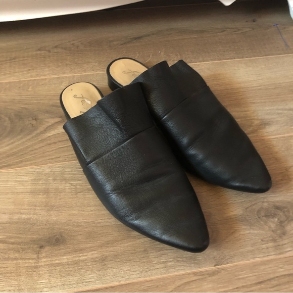 Free People Shoes - Free People Ruffle Flats